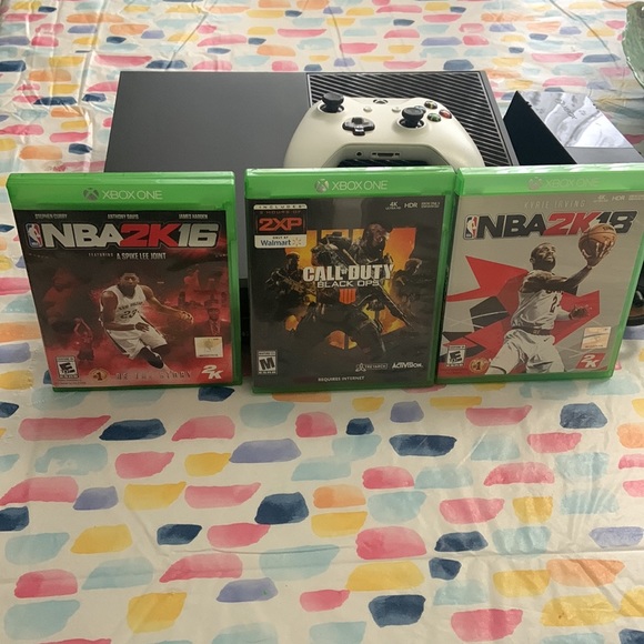 Xbox I - Picture 2 of 2